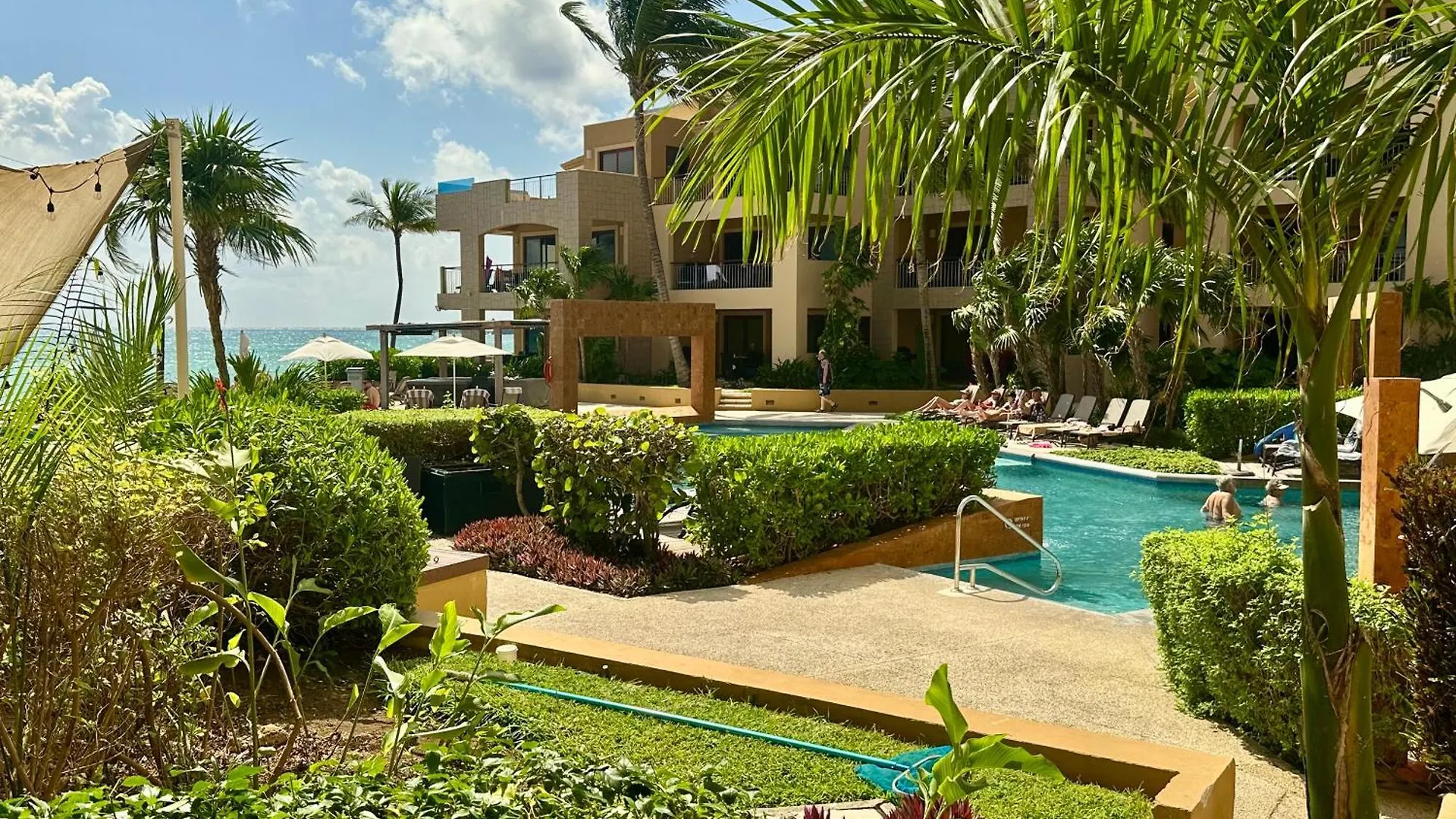 Apartment El Faro 103 Surf Ground Floor 2 Bedroom Apt Pool View Playa del Carmen